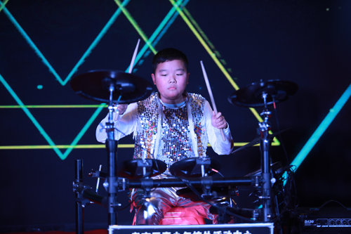 大禹漢光2018年“同心同行，共創(chuàng)未來”主題年會(huì)圓滿成功