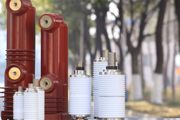 真空開(kāi)關(guān)管廠(chǎng)家難找嗎？建議這樣選廠(chǎng)家！